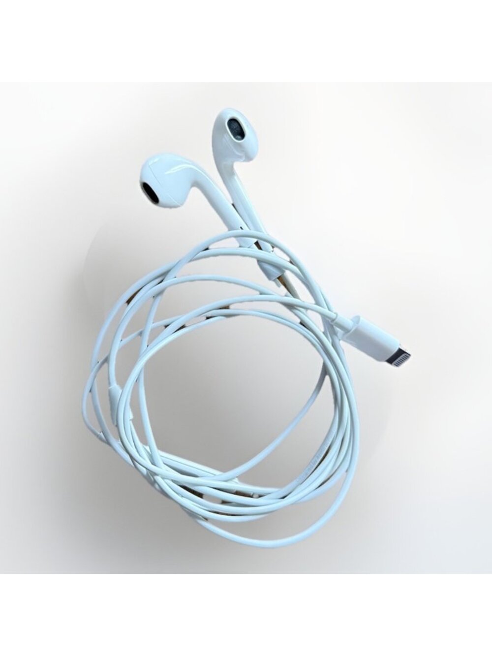 OEM Apple iPhone Wired Earpods Earphones Earbuds Lightning Authentic Retro Tech